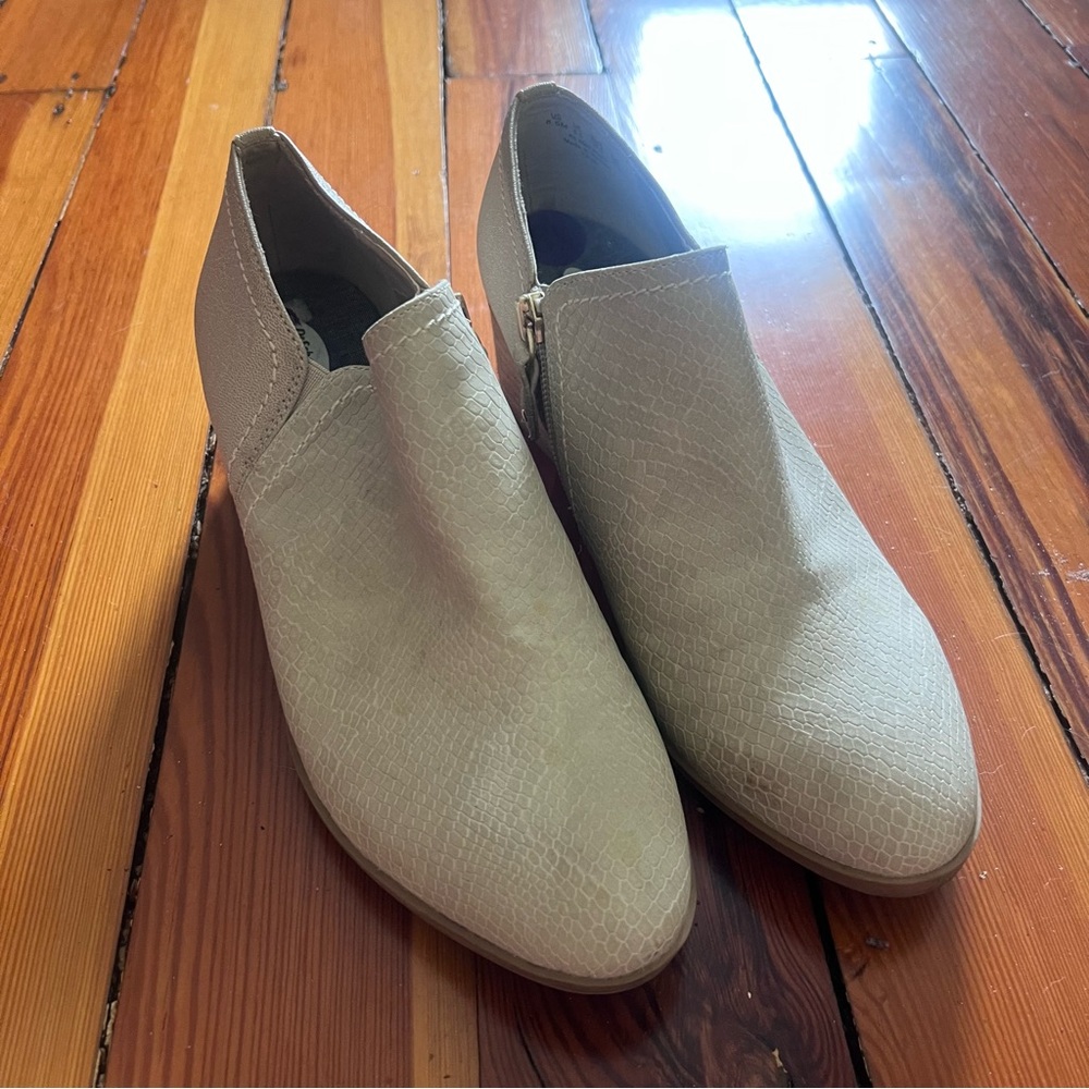 Dr. Scholl's Cream Ankle Booties